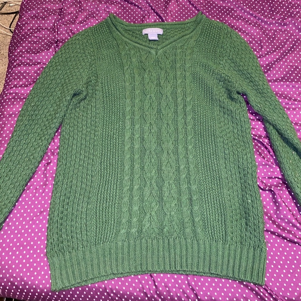 darker green sweater